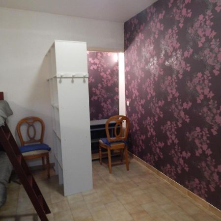 25 F Mistral 1 Er G Daire Coursan Dış mekan fotoğraf